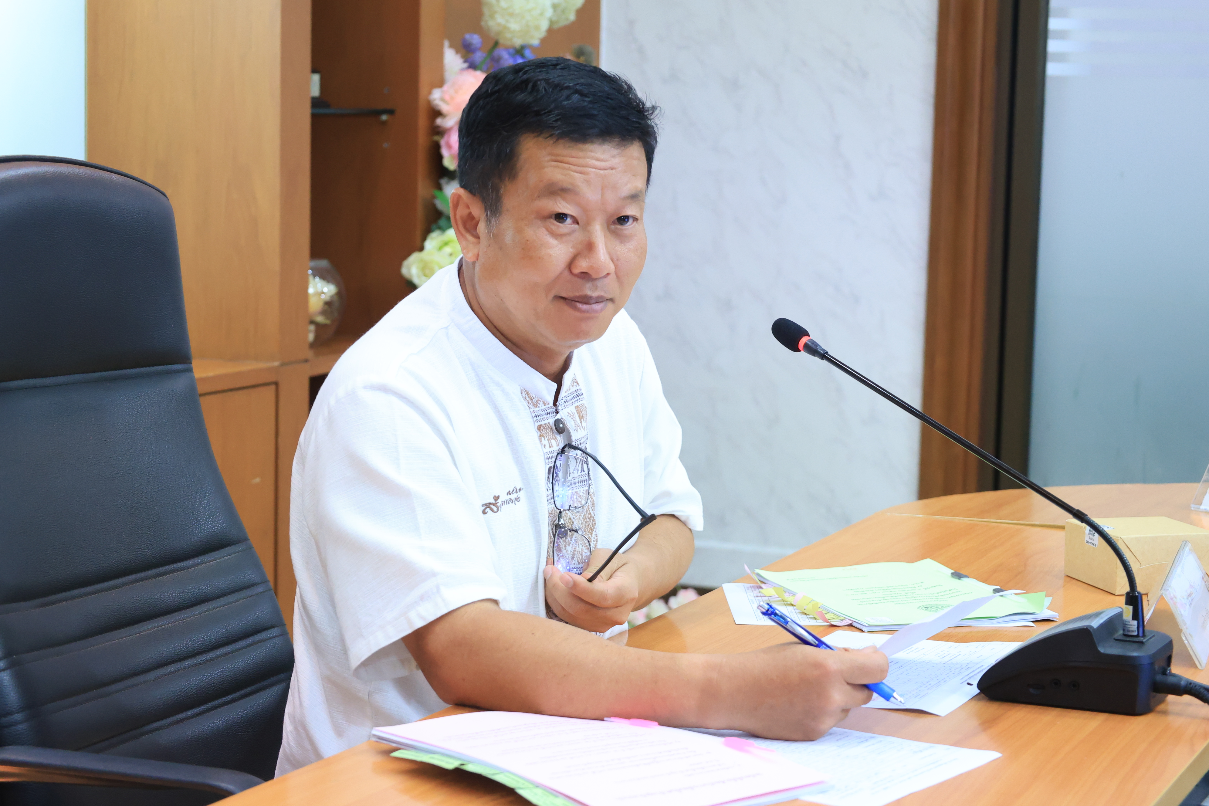 title - ส.ป.ก.ประชุมคณะกรรมการกลั่นกรองผลการประเมินประสิทธิภาพและประสิทธิผลการปฏิบัติงานของลูกจ้างประจำ ในสังกัดสำนักงานการปฏิรูปที่ดินเพื่อเกษตรกรรม ครั้งที่ 1/2569 